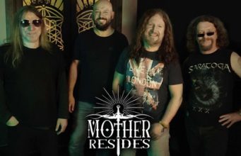 Entrevista con Peter de MOTHER RESIDES