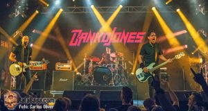 Crónica y fotos de DANKO JONES + LOS PEPES en Barcelona