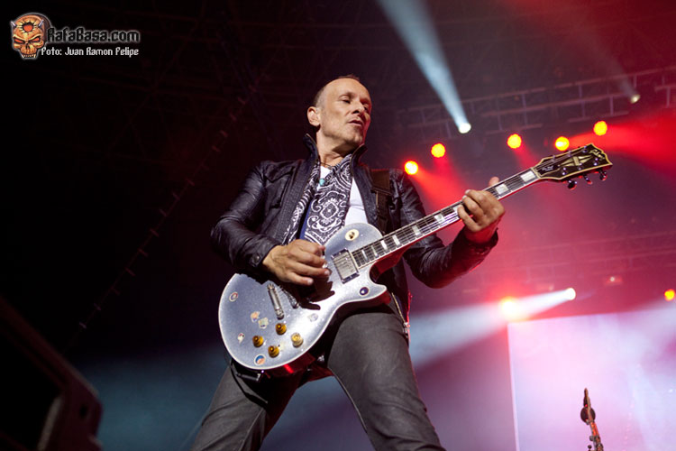 DEF LEPPARD Vivian Campbell 