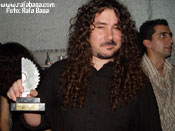 Victor García son su premio 2003