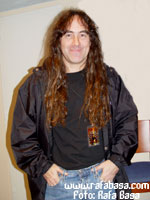 Steve Harris en su camerino en el Palacio de Vistalegre. 