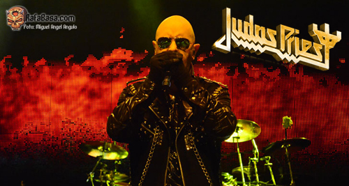 Rob Halford de JUDAS PRIEST