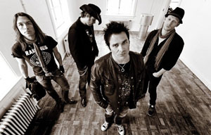 MIKE TRAMP & THE ROCK'n'ROLL CIRCUZ