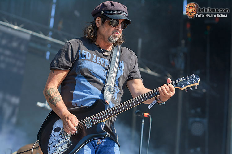 PHIL CAMPBELL AND THE BASTARD SONS